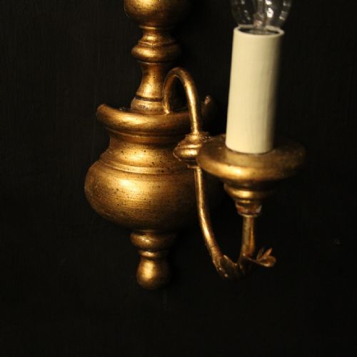 ITALIAN PAIR OF GILDED SINGLE ARM WALL LIGHTS - ADDITIONAL PHOTO 3