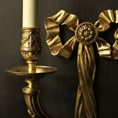 FRENCH PAIR OF GILDED BRONZE ANTIQUE WALL SCONCES - ADDITIONAL PHOTO 4