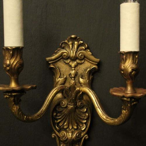 FRENCH PAIR OF GILDED BRONZE ANTIQUE WALL SCONCES - ADDITIONAL PHOTO 3