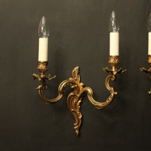 FRENCH PAIR OF GILDED ANTIQUE WALL LIGHTS - ADDITIONAL PHOTO 1