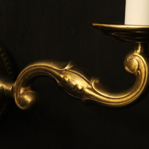 ENGLISH PAIR OF BRONZE ANTIQUE WALL LIGHTS - ADDITIONAL PHOTO 8
