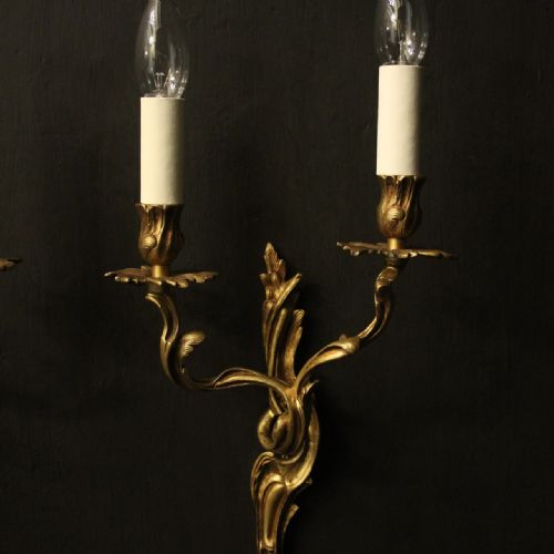 FRENCH PAIR OF GILDED ANTIQUE WALL LIGHTS - ADDITIONAL PHOTO 1