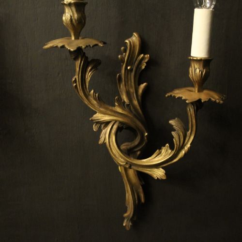 FRENCH PAIR OF BRONZE ANTIQUE WALL SCONCES - ADDITIONAL PHOTO 3