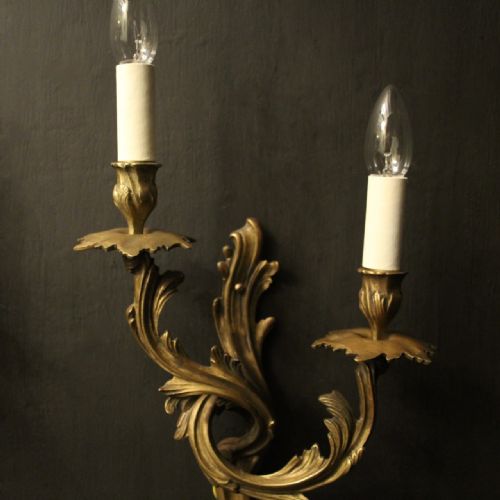 FRENCH PAIR OF BRONZE ANTIQUE WALL SCONCES - ADDITIONAL PHOTO 7