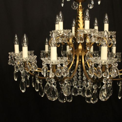 ITALIAN LARGE 18 LIGHT GILDED BRASS CRYSTAL ANTIQUE CHANDELIER - ADDITIONAL PHOTO 1