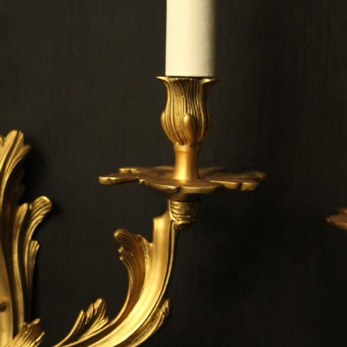 FRENCH PAIR OF BRONZE ANTIQUE WALL SCONCES - ADDITIONAL PHOTO 4