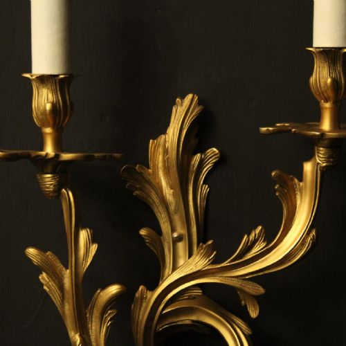 FRENCH PAIR OF BRONZE ANTIQUE WALL SCONCES - ADDITIONAL PHOTO 5