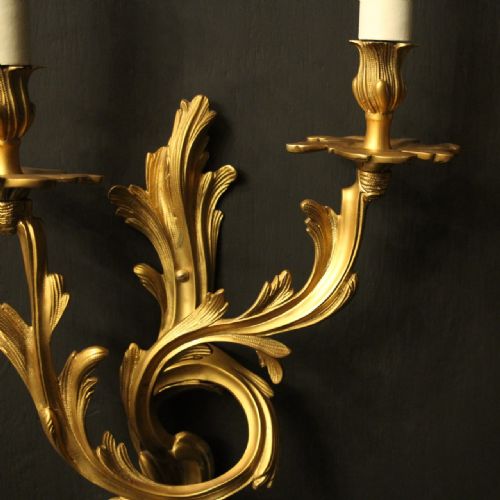 FRENCH PAIR OF BRONZE ANTIQUE WALL SCONCES - ADDITIONAL PHOTO 8
