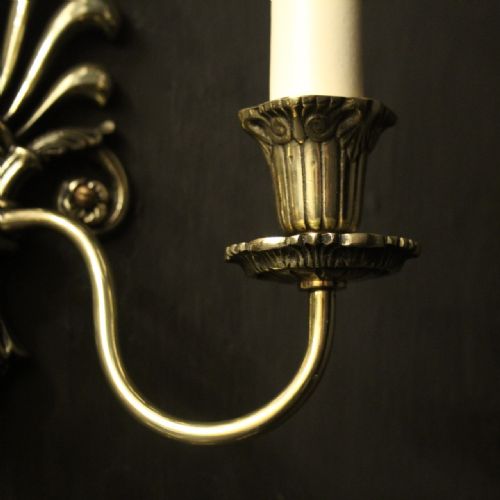 FRENCH SET OF 4 BRASS FLEUR DE LIS WALL LIGHTS - ADDITIONAL PHOTO 7