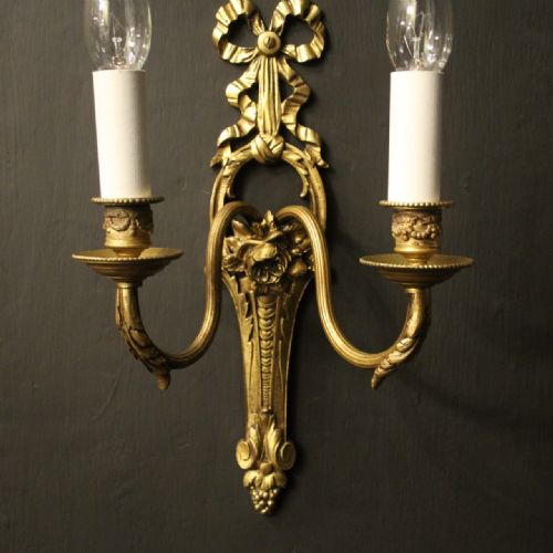 FRENCH PAIR OF GILDED BRONZE ANTIQUE WALL LIGHTS - ADDITIONAL PHOTO 2