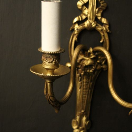 FRENCH PAIR OF GILDED BRONZE ANTIQUE WALL LIGHTS - ADDITIONAL PHOTO 4