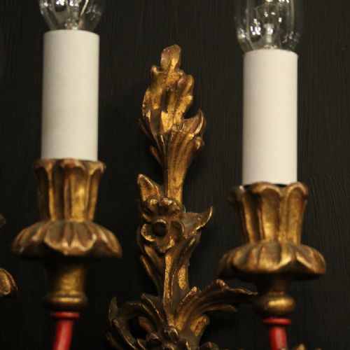 ITALIAN PAIR OF POLYCHROME TRIPLE ARM GILTWOOD ANTIQUE WALL LIGHTS - ADDITIONAL PHOTO 8