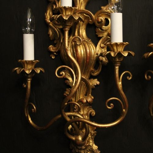 ITALIAN PAIR OF GILTWOOD TRIPLE ARM ANTIQUE WALL LIGHTS - ADDITIONAL PHOTO 7