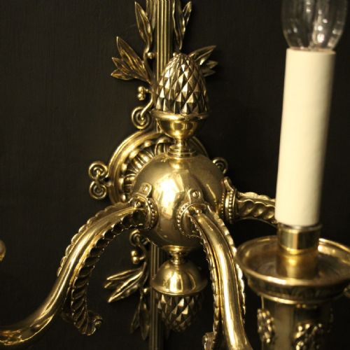 ENGLISH LARGE BRASS TRIPLE ARM ANTIQUE WALL LIGHTS - ADDITIONAL PHOTO 7