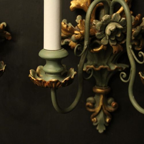 ITALIAN PAIR OF POLYCHROME GILDED WALL LIGHTS - ADDITIONAL PHOTO 7