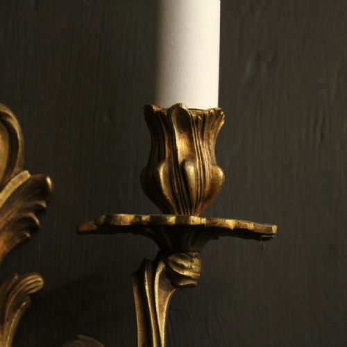 FRENCH PAIR OF GILDED BRONZE ANTIQUE WALL LIGHTS - ADDITIONAL PHOTO 6