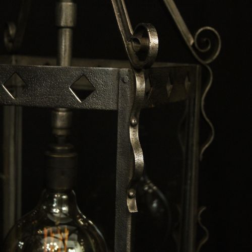 ENGLISH WROUGHT IRON SINGLE LIGHT HALL ANTIQUE LANTERN - ADDITIONAL PHOTO 6