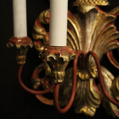 ITALIAN SINGLE POLYCHROME GILDED ANTIQUE WALL LIGHT - ADDITIONAL PHOTO 3