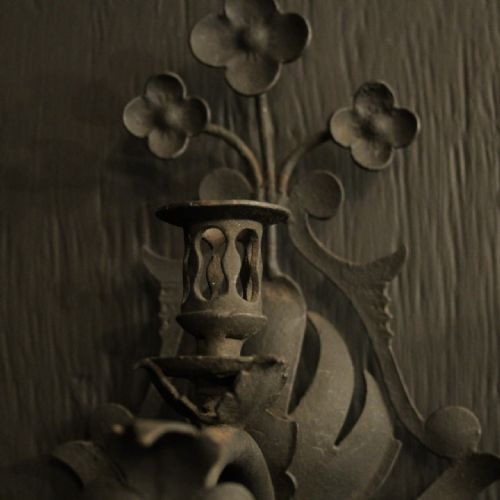 FLORENTINE SINGLE ARM WROUGHT IRON ANTIQUE WALL LIGHTS - ADDITIONAL PHOTO 5