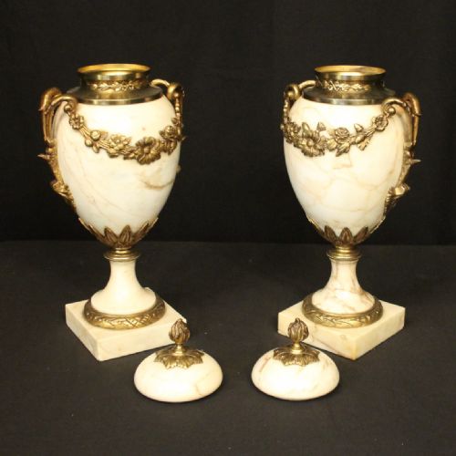 FRENCH 19TH CENTURY PAIR OF MARBLE ORMOLU CASSOLETTES - ADDITIONAL PHOTO 3