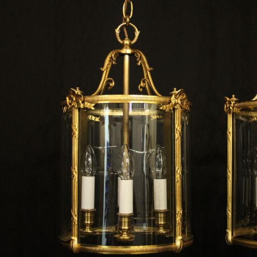 FRENCH PAIR OF GILDED BRONZE ANTIQUE LANTERNS - ADDITIONAL PHOTO 1