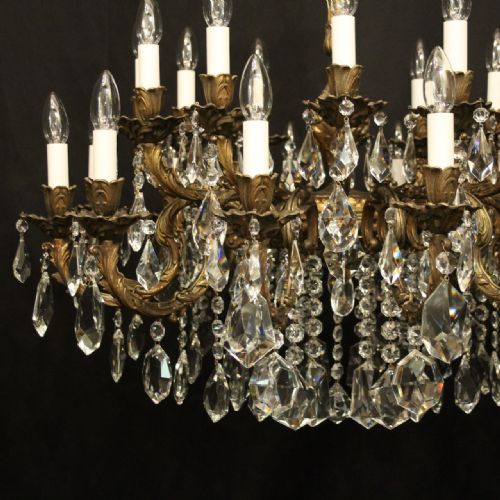 ITALIAN 24 LIGHT GILDED BRONZE CRYSTAL ANTIQUE CHANDELIER - ADDITIONAL PHOTO 2