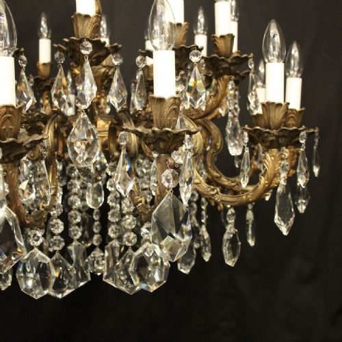 ITALIAN 24 LIGHT GILDED BRONZE CRYSTAL ANTIQUE CHANDELIER - ADDITIONAL PHOTO 3