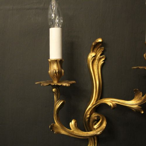 FRENCH PAIR OF GILDED BRONZE ANTIQUE WALL SCONCES - ADDITIONAL PHOTO 4