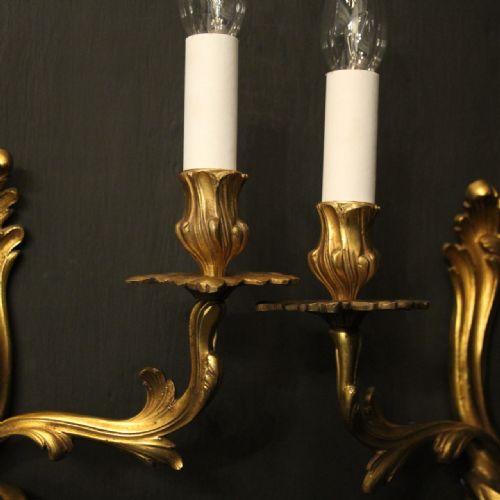 FRENCH PAIR OF GILDED BRONZE ANTIQUE WALL SCONCES - ADDITIONAL PHOTO 6