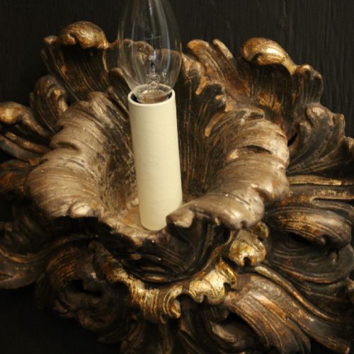 ITALIAN PAIR OF FLORENTINE GILTWOOD ANTIQUE WALL LIGHTS - ADDITIONAL PHOTO 3