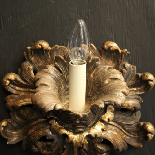 ITALIAN PAIR OF FLORENTINE GILTWOOD ANTIQUE WALL LIGHTS - ADDITIONAL PHOTO 4