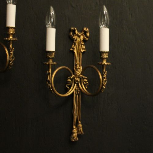 FRENCH PAIR OF GILDED RIBBON WALL LIGHTS - ADDITIONAL PHOTO 1