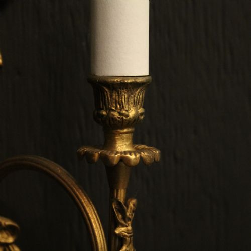 FRENCH PAIR OF GILDED RIBBON WALL LIGHTS - ADDITIONAL PHOTO 5