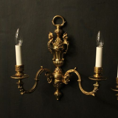 ENGLISH PAIR OF GILDED BRONZE ANTIQUE WALL LIGHTS - ADDITIONAL PHOTO 1