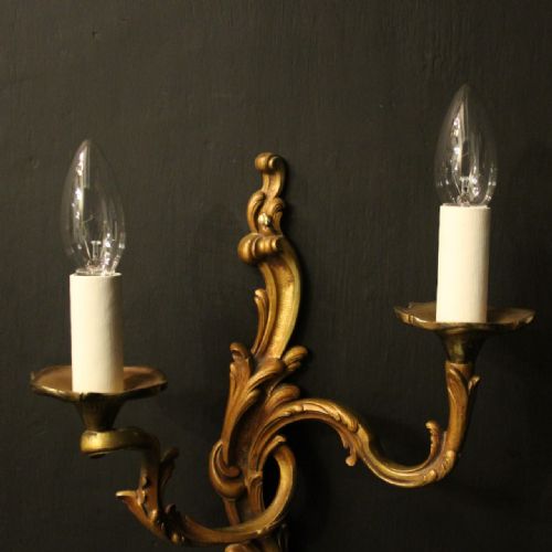 FRENCH PAIR OF GILDED BRONZE TWIN ARM ANTIQUE WALL LIGHTS - ADDITIONAL PHOTO 2