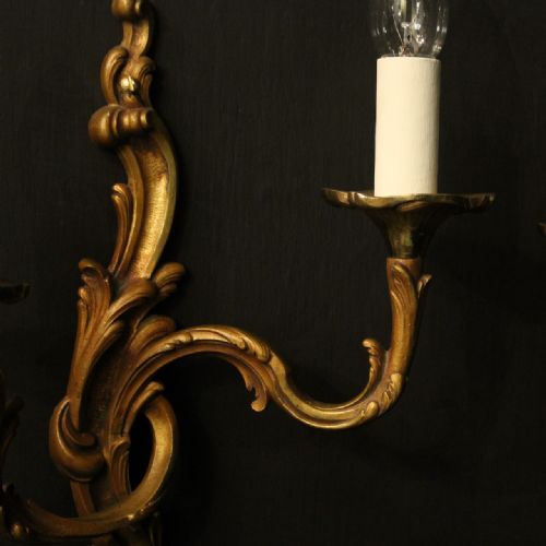 FRENCH PAIR OF GILDED BRONZE TWIN ARM ANTIQUE WALL LIGHTS - ADDITIONAL PHOTO 8