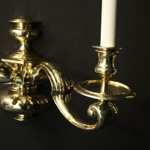 ENGLISH LARGE PAIR OF BRASS ANTIQUE WALL LIGHTS - ADDITIONAL PHOTO 2