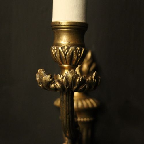 FRENCH PAIR OF GILDED BRONZE SINGLE ARM ANTIQUE WALL LIGHTS - ADDITIONAL PHOTO 2