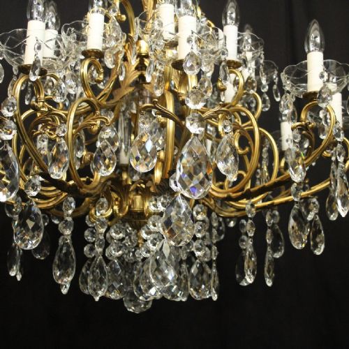 ITALIAN GILDED BRONZE CRYSTAL 21 LIGHT ANTIQUE CHANDELIER - ADDITIONAL PHOTO 2