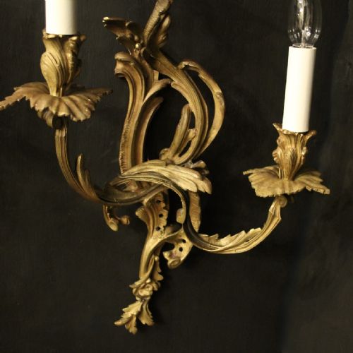 FRENCH PAIR OF GILDED BRONZE ANTIQUE WALL SCONCES - ADDITIONAL PHOTO 6