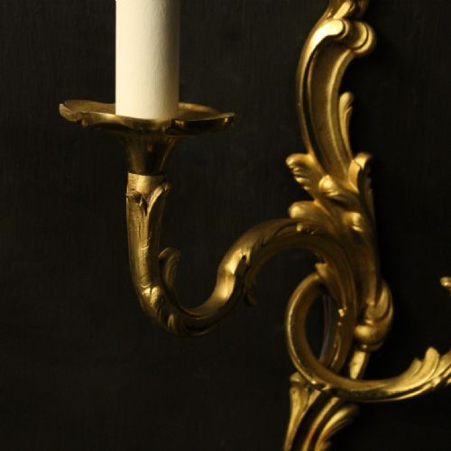 FRENCH PAIR OF GILDED BRONZE ANTIQUE WALL LIGHTS - ADDITIONAL PHOTO 6