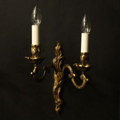 FRENCH PAIR OF GILDED BRONZE ANTIQUE WALL LIGHTS - ADDITIONAL PHOTO 1
