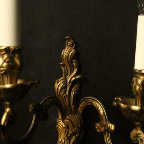 FRENCH PAIR OF GILDED BRONZE ANTIQUE WALL LIGHTS - ADDITIONAL PHOTO 3