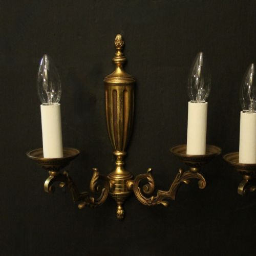 FRENCH PAIR OF GILDED BRONZE WALL LIGHTS - ADDITIONAL PHOTO 1