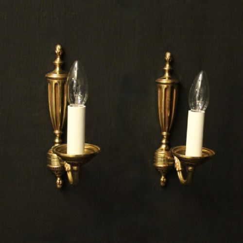 french pair of gilded bronze single arm wall lights - CATEGORY: ANTIQUE LIGHTING - DATED 1930