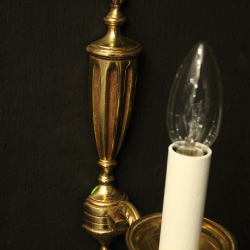 FRENCH PAIR OF GILDED BRONZE SINGLE ARM WALL LIGHTS - ADDITIONAL PHOTO 2