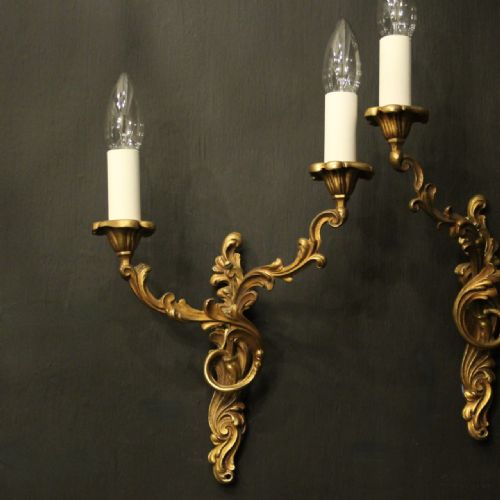 FRENCH PAIR OF GILDED BRONZE ANTIQUE WALL LIGHTS - ADDITIONAL PHOTO 1