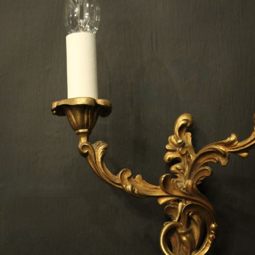 FRENCH PAIR OF GILDED BRONZE ANTIQUE WALL LIGHTS - ADDITIONAL PHOTO 5