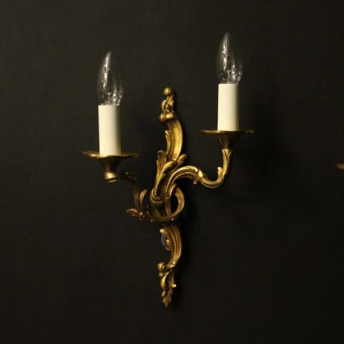 FRENCH PAIR OF GILDED BRONZE ANTIQUE WALL LIGHTS - ADDITIONAL PHOTO 1