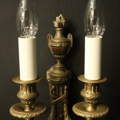 FRENCH PAIR OF GILDED BRONZE ANTIQUE WALL LIGHTS - ADDITIONAL PHOTO 2